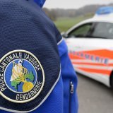 Le conducteur, qui a fauché un homme sur un passage piéton sur la commune d'Yverdon-les-Bains, est en fuite. Toute personne en mesure de fournir les informations sur l'accident est invitée à contacter la police vaudoise (image d'illustration).